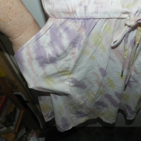 NWT C & C California Women's Short Sleeved Tie Dye T-Shirt Dress NEW - Picture 3 of 10